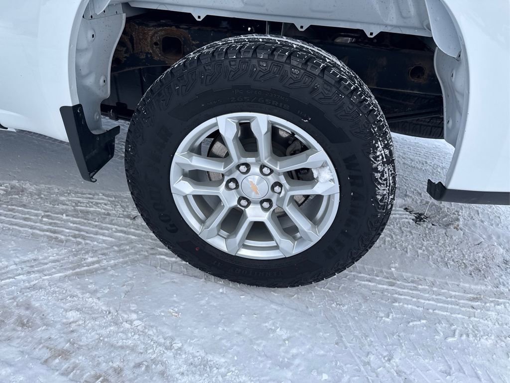 Used 2024 Chevrolet Silverado 1500 LT image 23