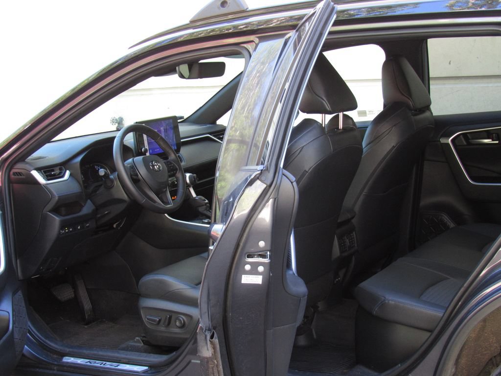 Certified 2023 Toyota RAV4 XSE w/ XSE Grade Weather Package AWD/4WD image 14