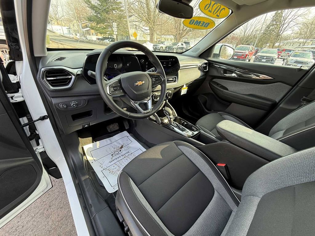 Used 2026 Chevrolet TrailBlazer LT w/ Convenience Package image 17
