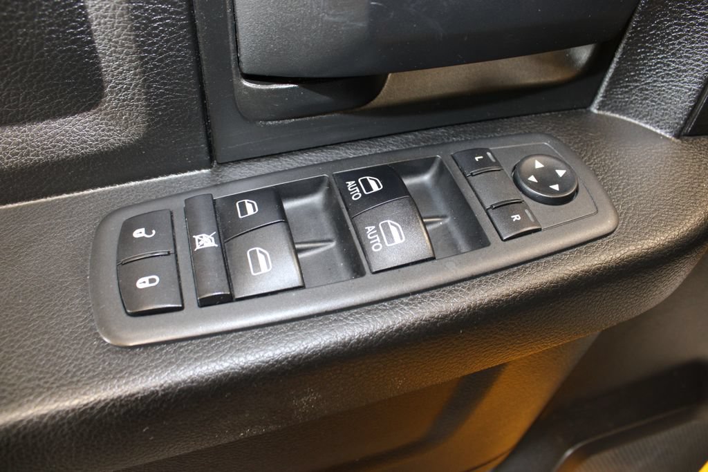 Used 2019 RAM 1500 Express w/ Wheel & Sound Group AWD/4WD image 19