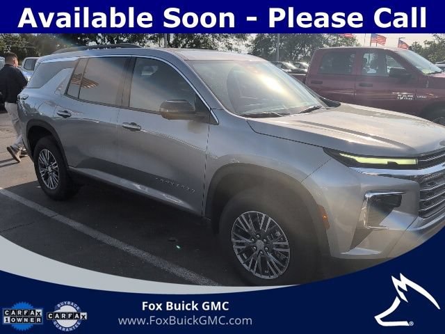 Used 2025 Chevrolet Traverse LT w/ Driver Confidence Package AWD/4WD image 3