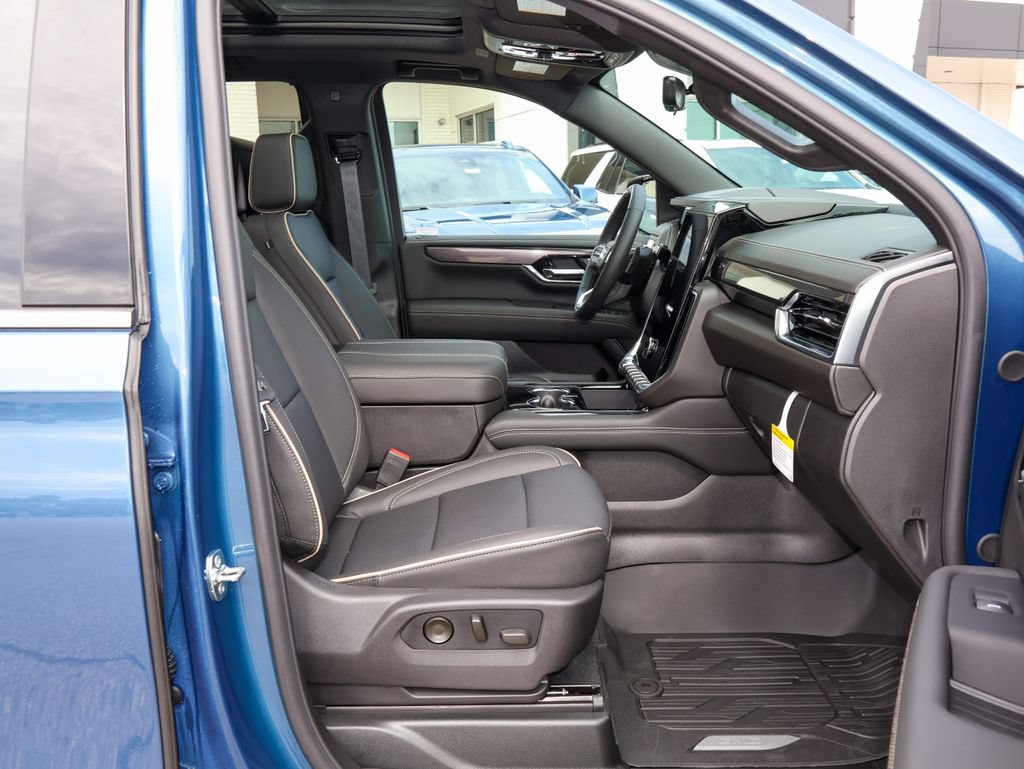 New 2026 GMC Yukon Elevation w/ Elevation Premium Package AWD/4WD image 38