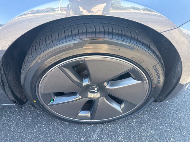 Used 2023 Tesla Model 3 Standard Range RWD image 13
