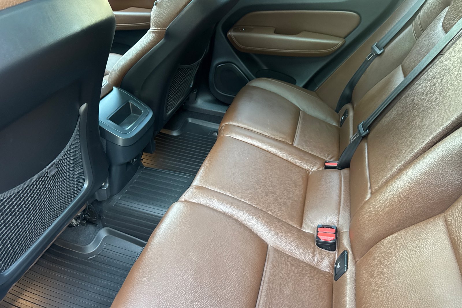 Certified 2023 Volvo XC60 B5 Plus w/ Protection Package Premier FWD image 14
