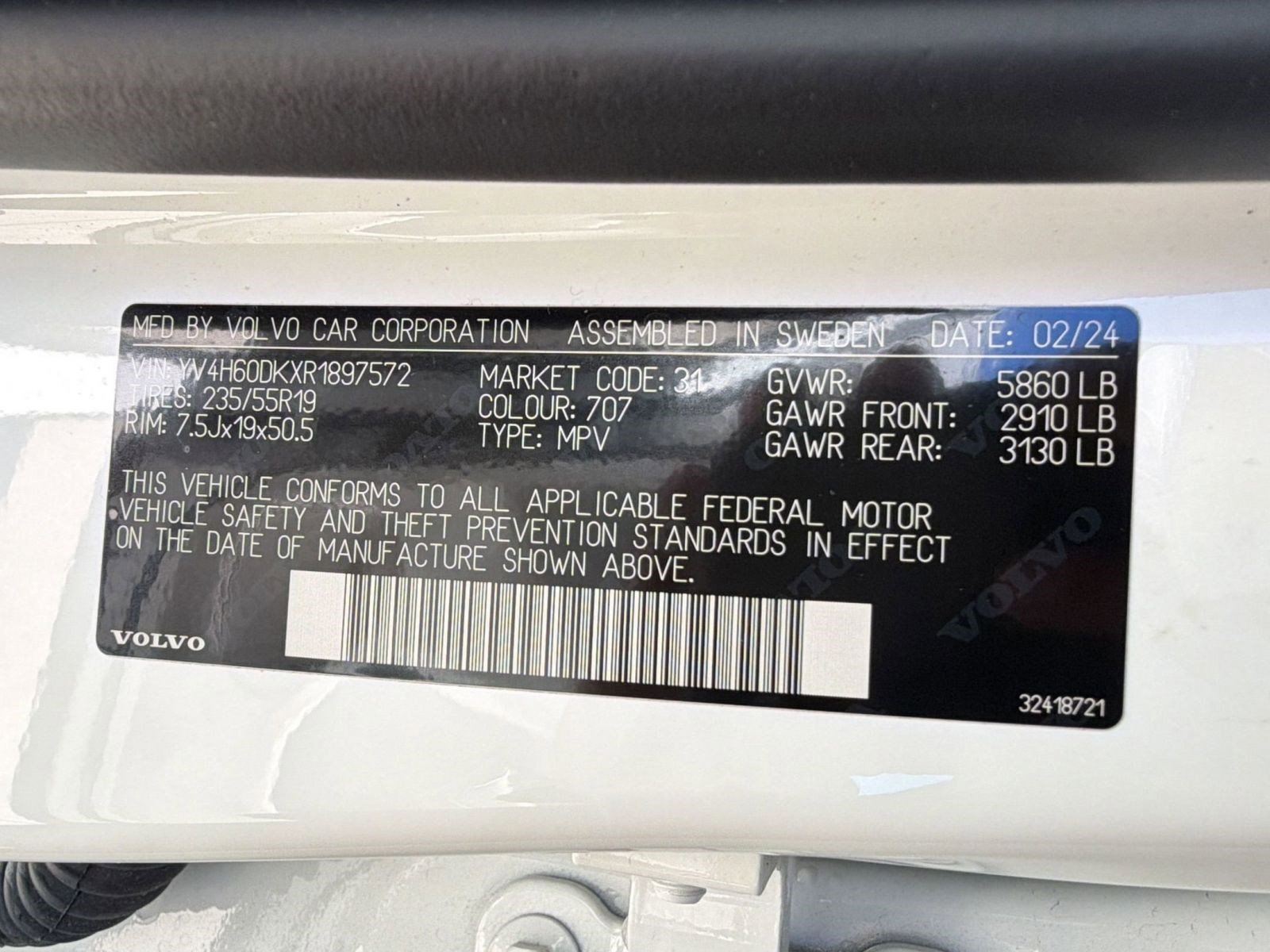 Used 2024 Volvo XC60 T8 Core w/ Protection Package Premier image 20