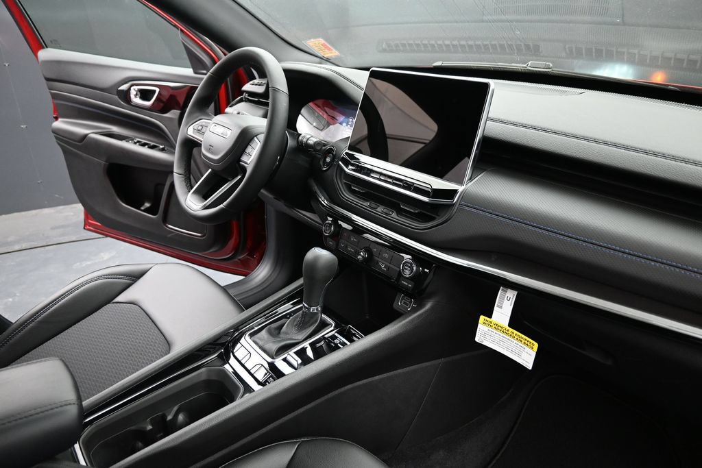 New 2026 Jeep Compass Latitude AWD/4WD image 24
