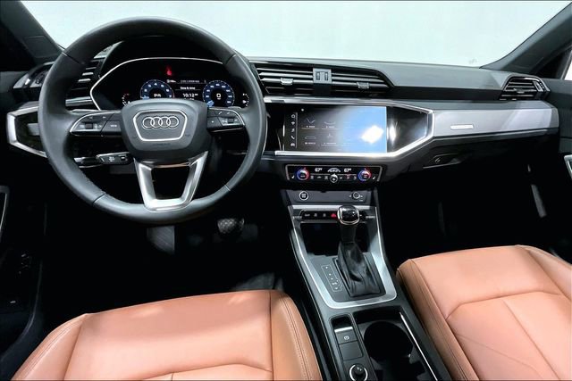 Certified 2025 Audi Q3 2.0T Premium w/ Convenience Package image 14
