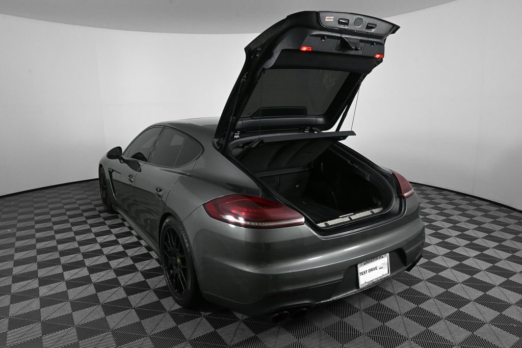 Used 2015 Porsche Panamera GTS AWD/4WD image 30