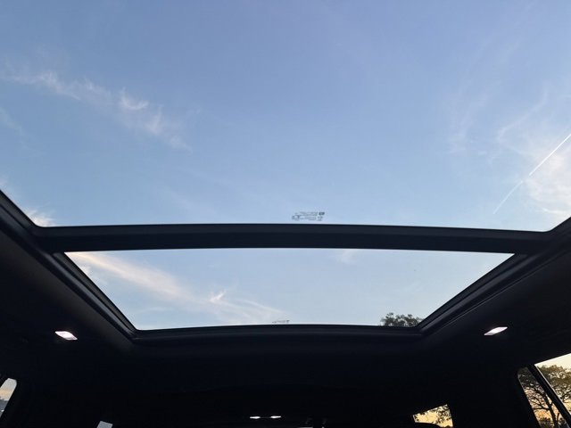 Used 2021 Chevrolet Tahoe LT w/ LT Signature Package image 30