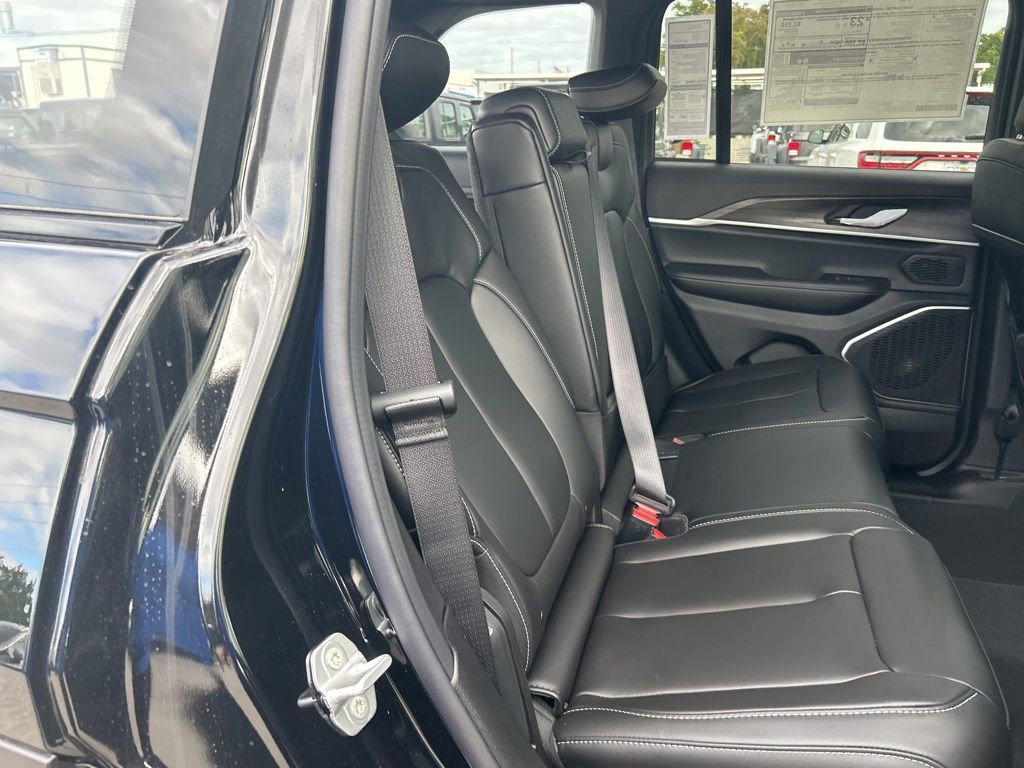 New 2026 Jeep Grand Cherokee Limited image 28