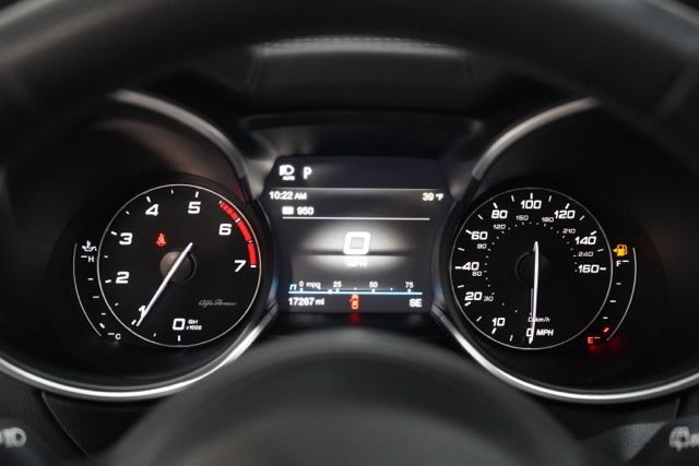 Used 2023 Alfa Romeo Stelvio Ti AWD/4WD image 23