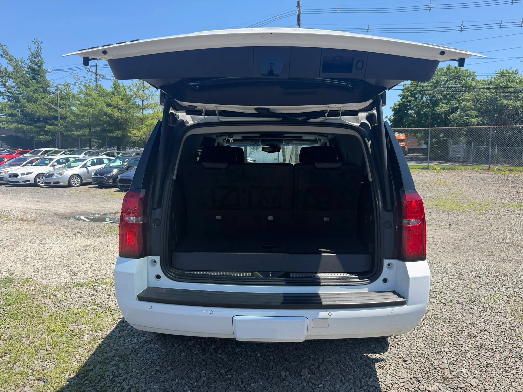 Used 2019 Chevrolet Tahoe Premier AWD/4WD image 28