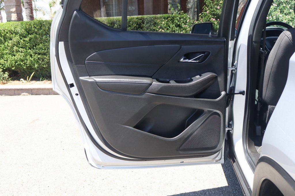 Used 2022 Chevrolet Traverse LT image 41