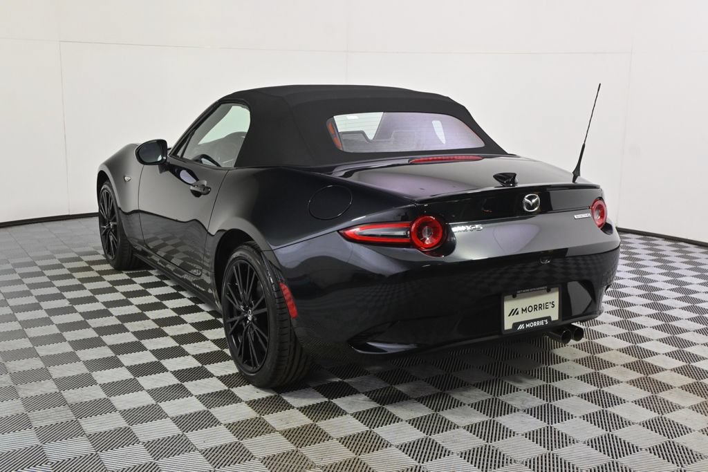 New 2026 MAZDA MX-5 Miata Club w/ Weather Package RWD image 4