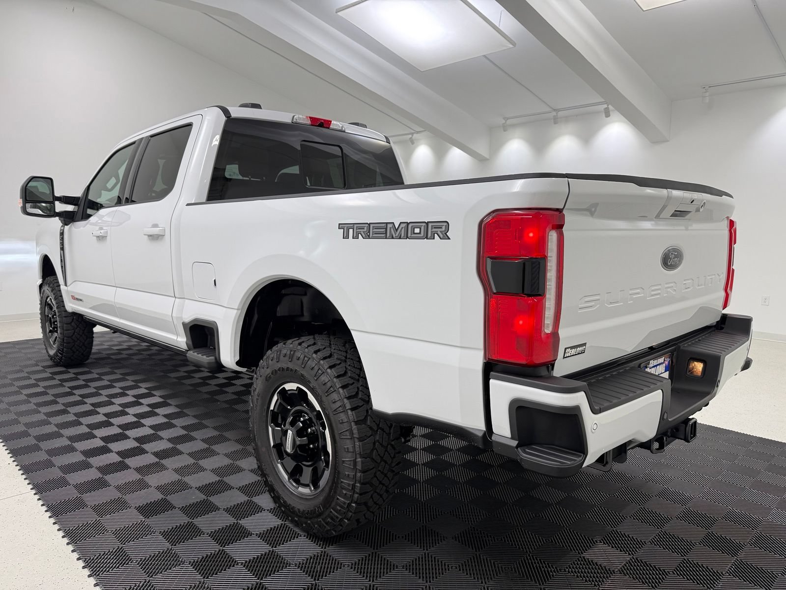 New 2026 Ford F250 Lariat w/ Tremor Off-Road Package AWD/4WD image 6