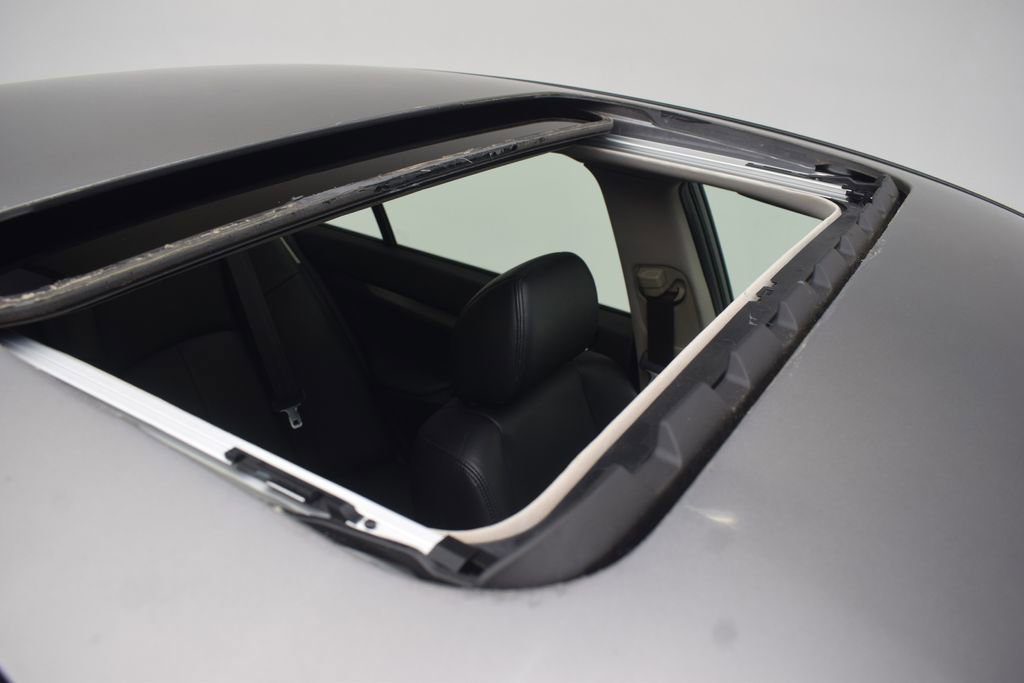 Used 2015 INFINITI Q40 AWD w/ Navigation Package image 16