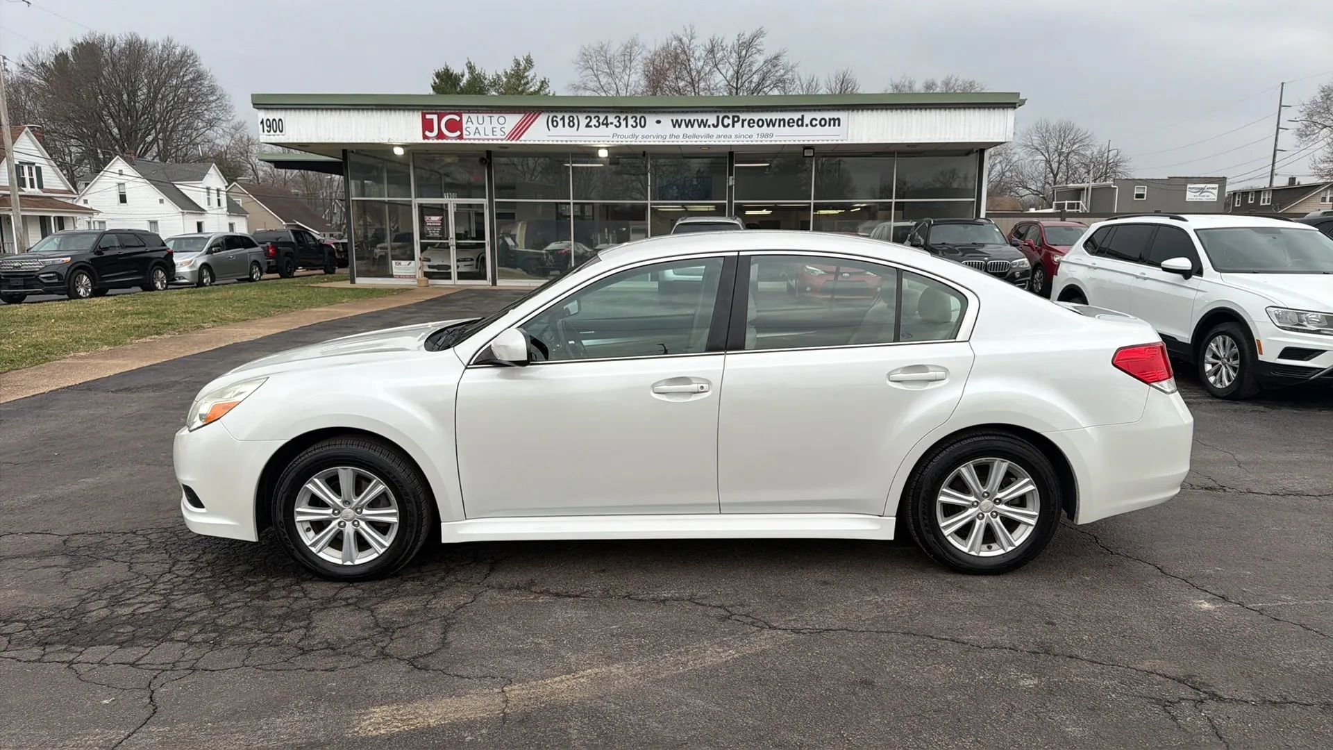Used 2010 Subaru Legacy 2.5i Premium image 8