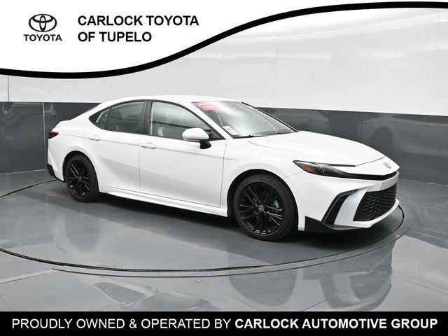 Used 2026 Toyota Camry SE FWD image 6