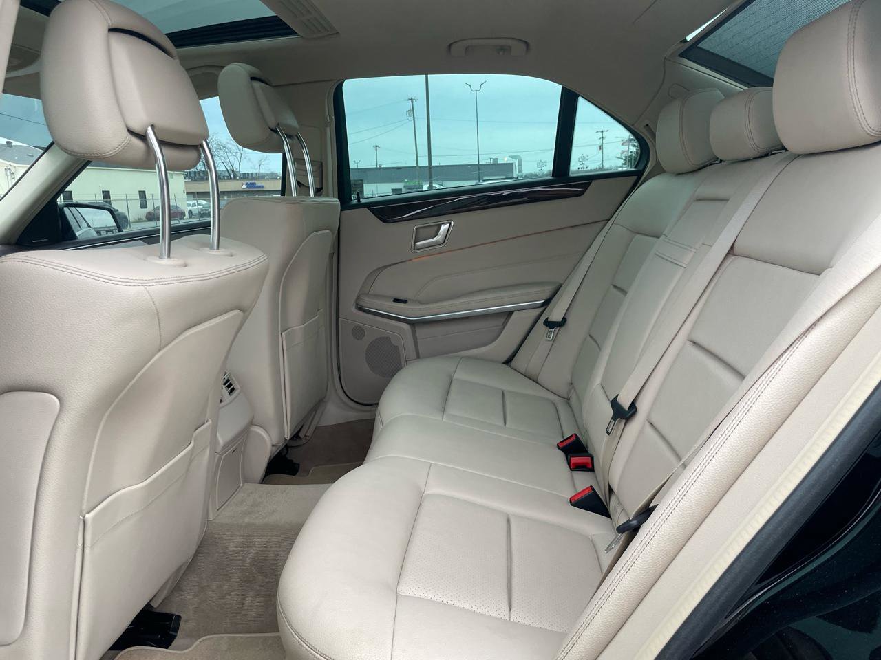 Used 2014 Mercedes-Benz E 350 Sedan image 15