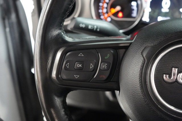 Used 2021 Jeep Gladiator Willys image 18