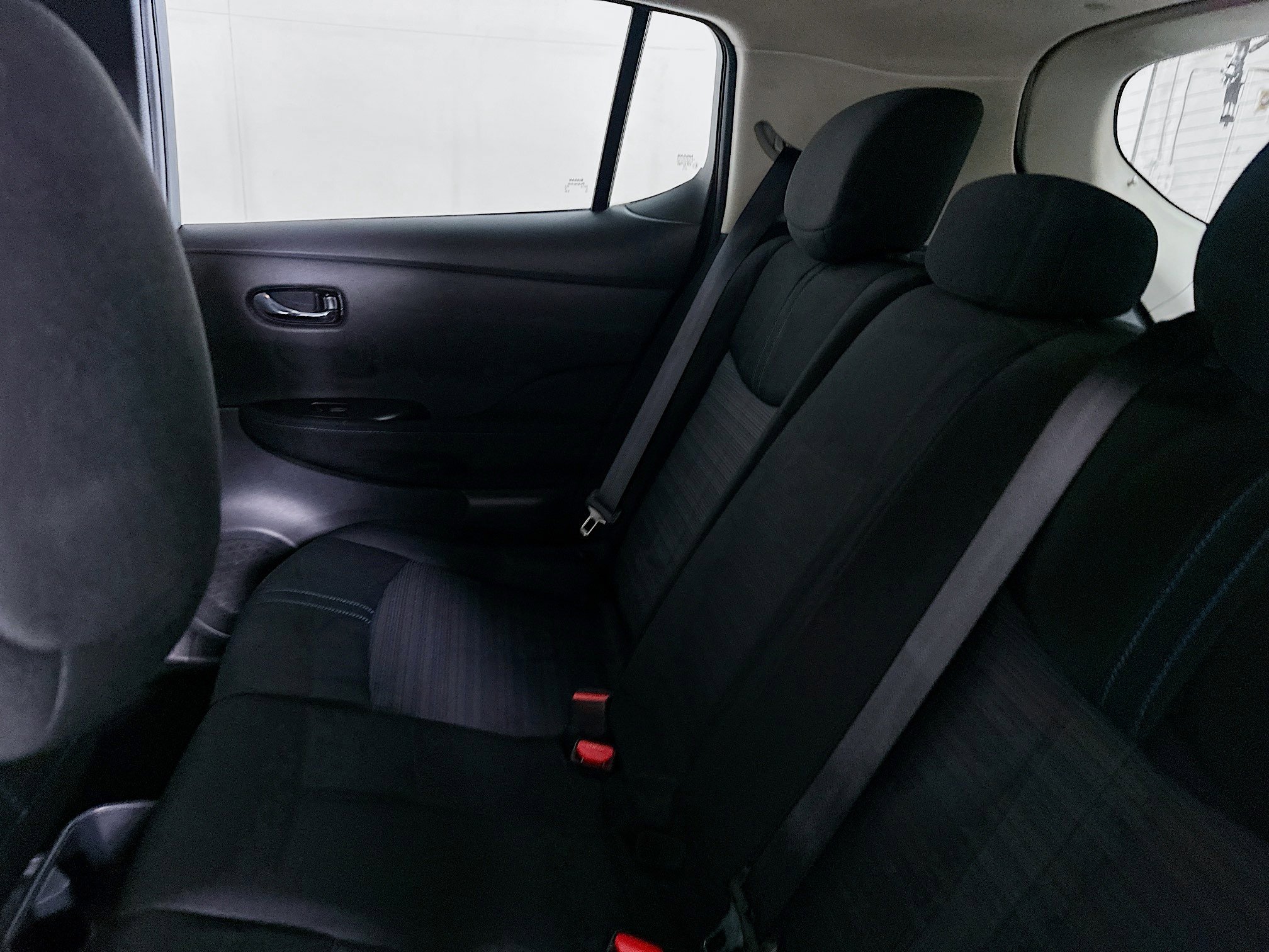 Used 2024 Nissan Leaf S FWD image 26