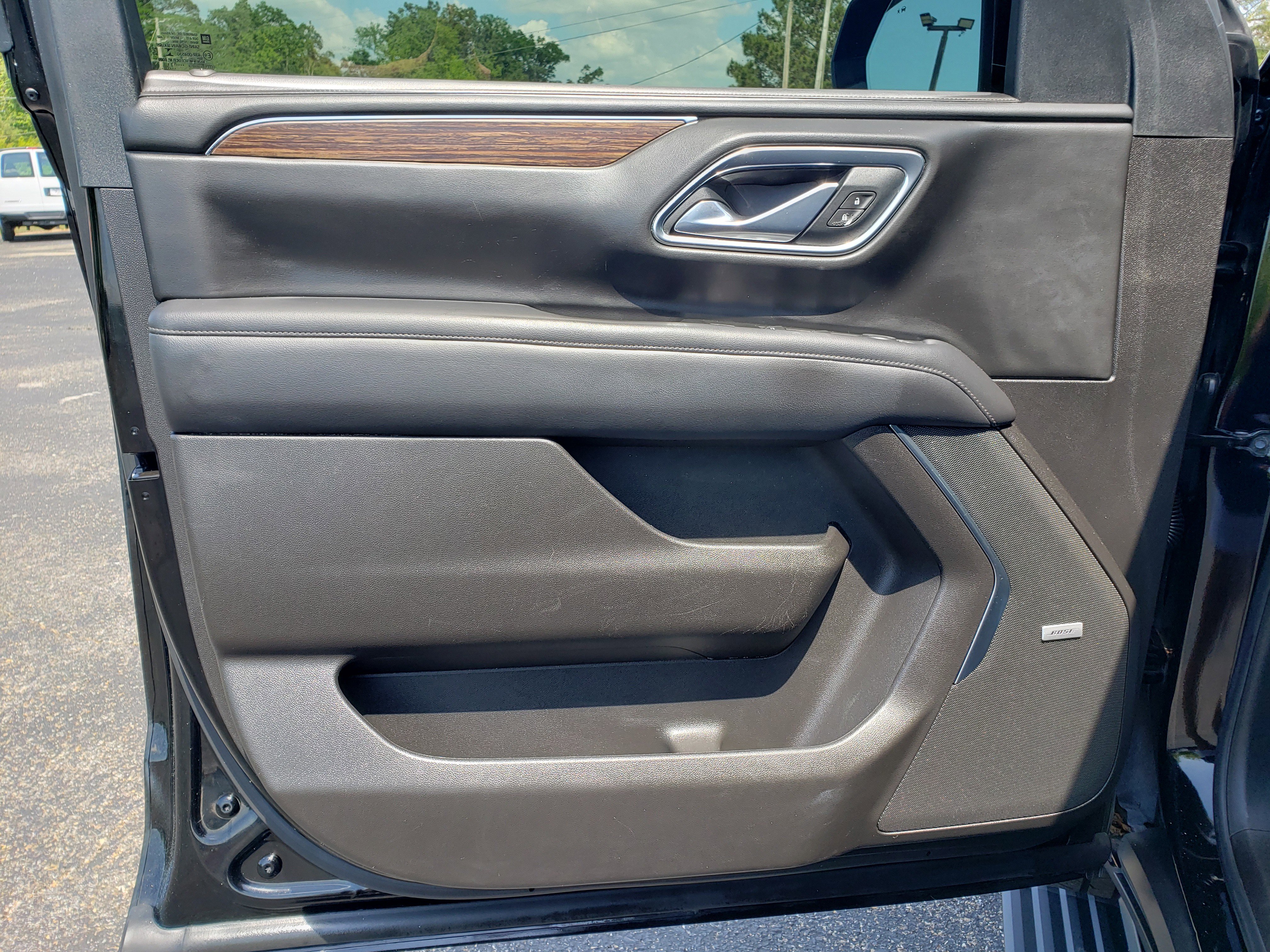 Used 2021 Chevrolet Suburban High Country image 13
