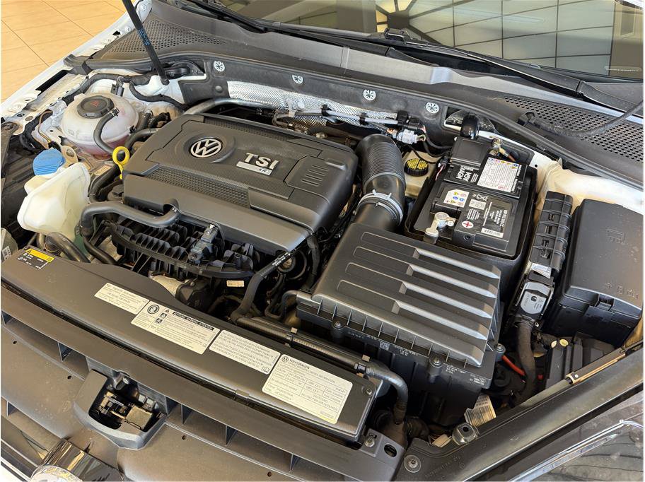 Used 2018 Volkswagen Golf 4-Door AWD/4WD image 32