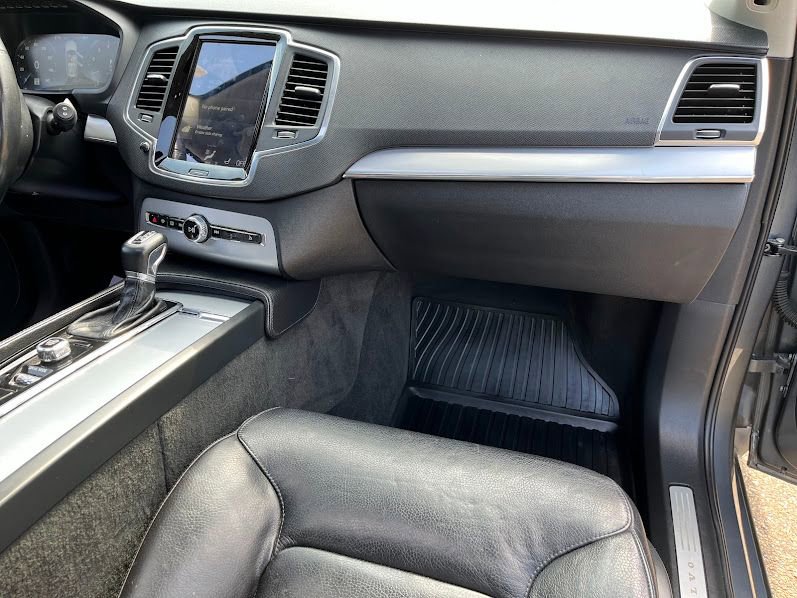 Used 2018 Volvo XC90 T6 Momentum w/ Convenience Package image 38