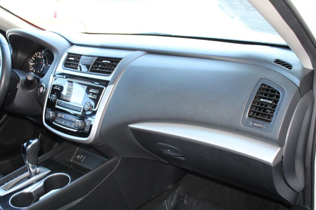 Used 2018 Nissan Altima 2.5 SV image 30