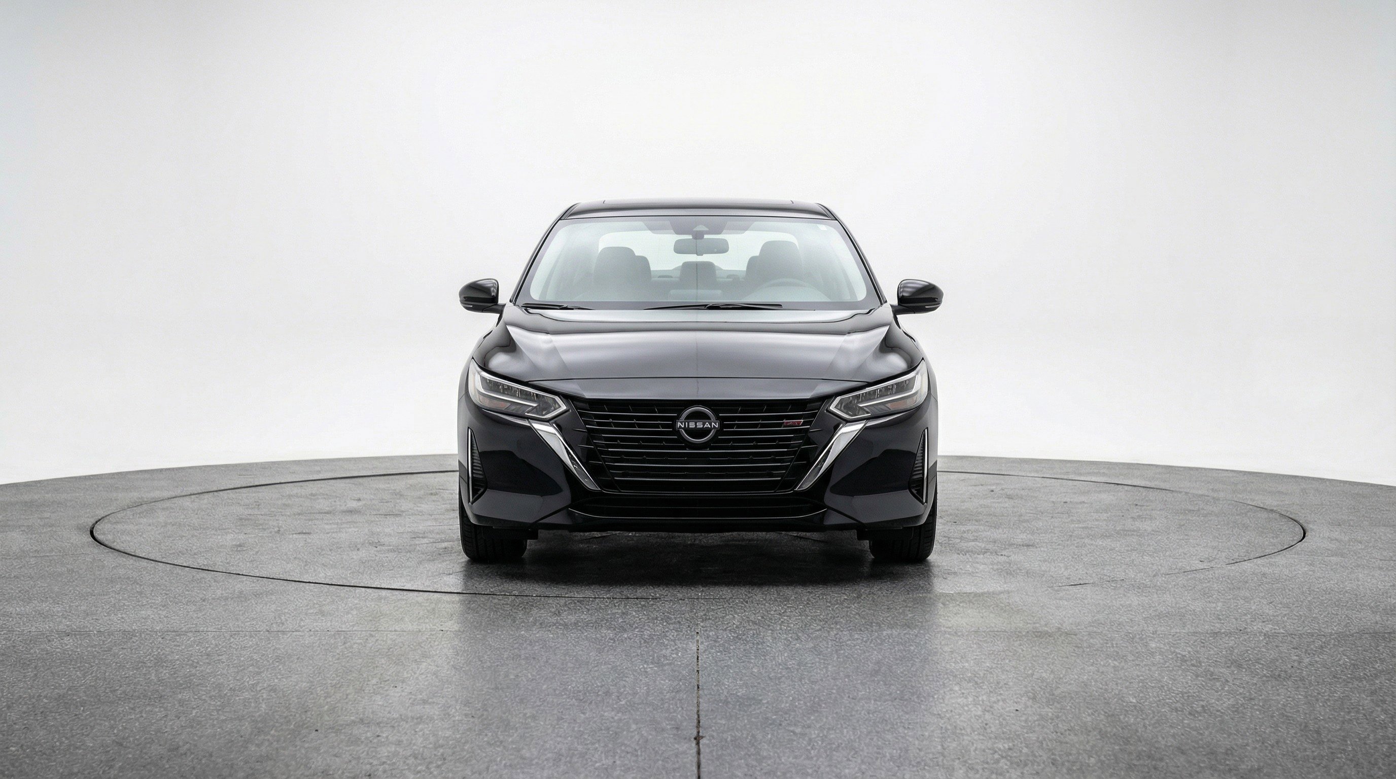 Used 2025 Nissan Sentra SV image 2