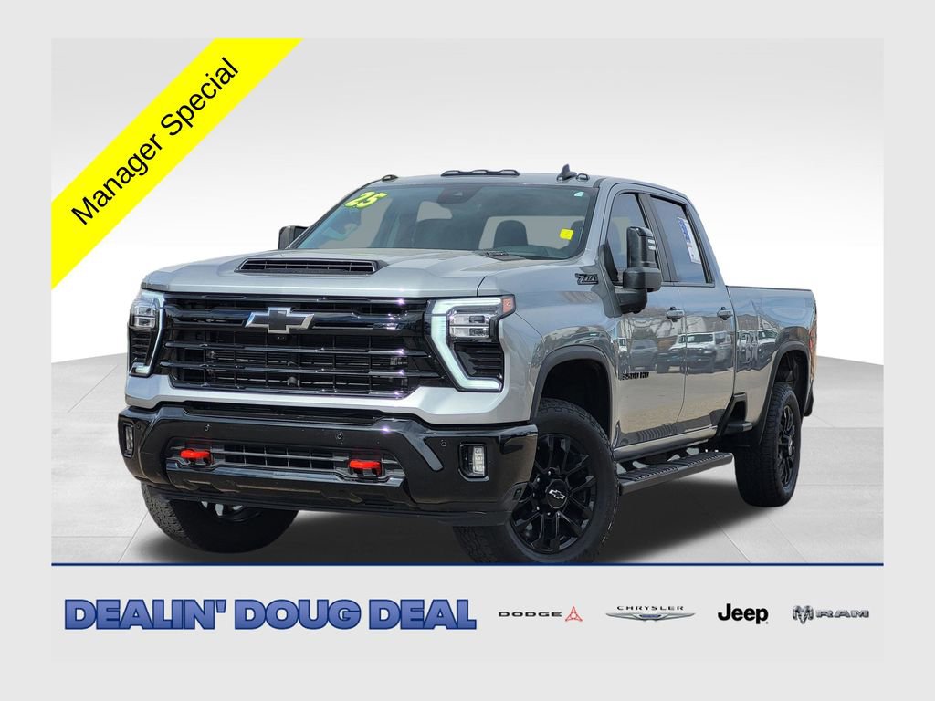 Used 2025 Chevrolet Silverado 3500 LT w/ Trail Boss Package image 1