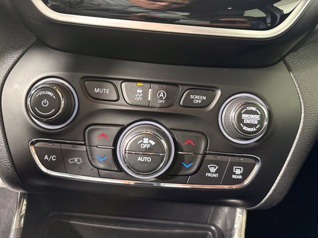 Used 2021 Jeep Cherokee High Altitude AWD/4WD image 24