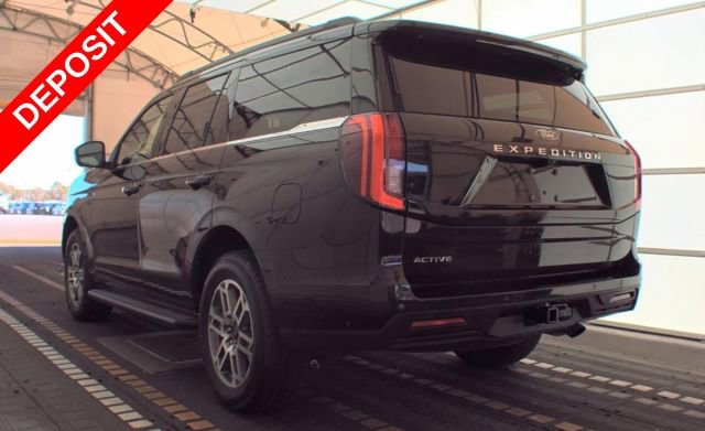 Used 2025 Ford Expedition Active image 7