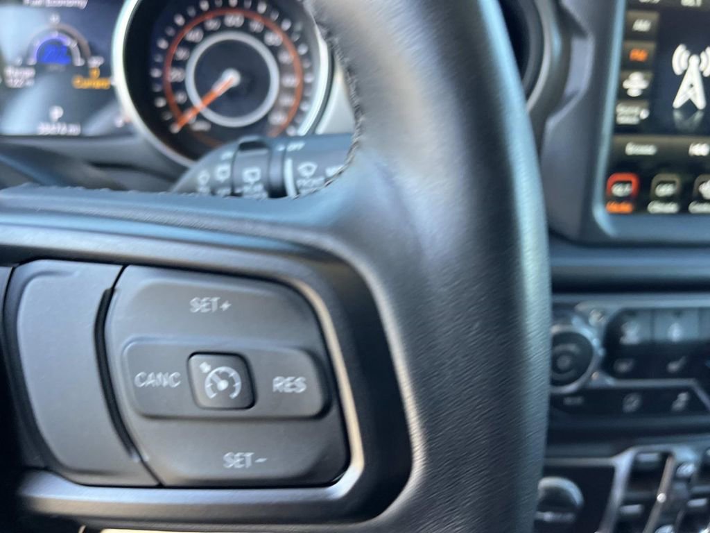 Used 2023 Jeep Wrangler Sport S image 27