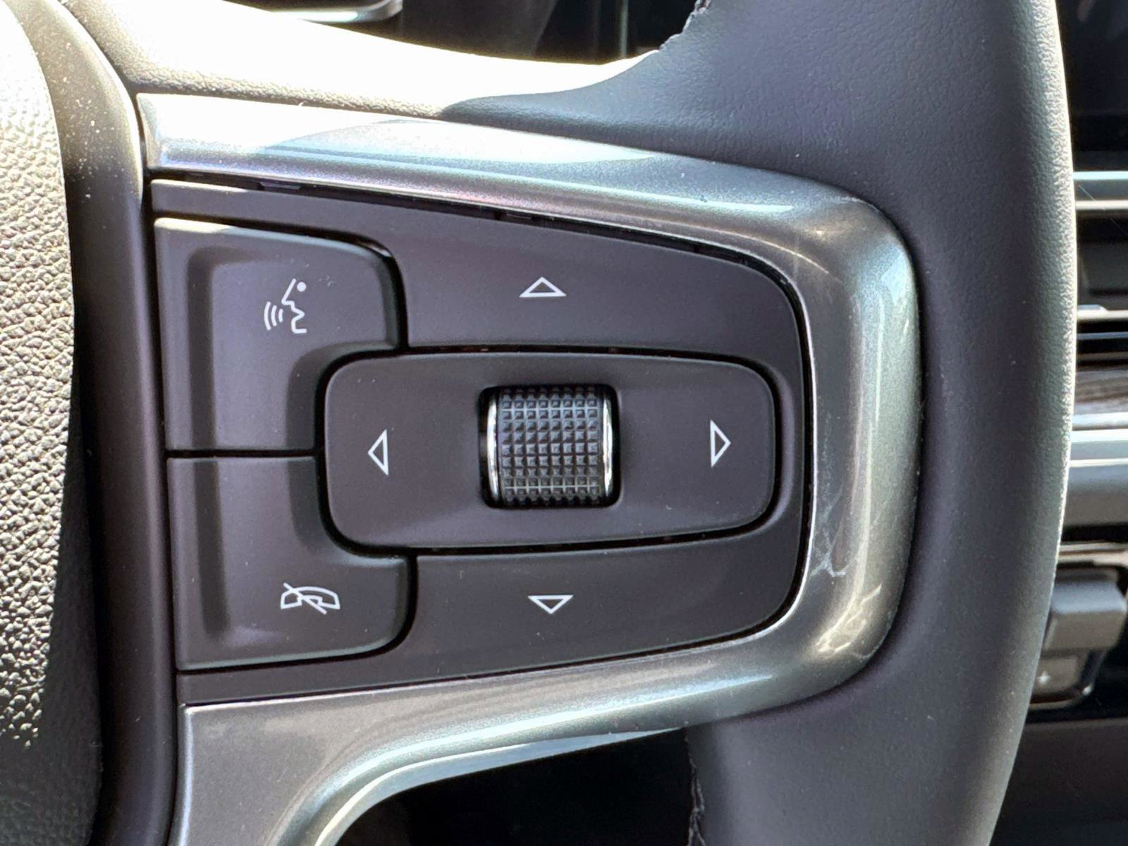 New 2025 Chevrolet Silverado 1500 LT image 18