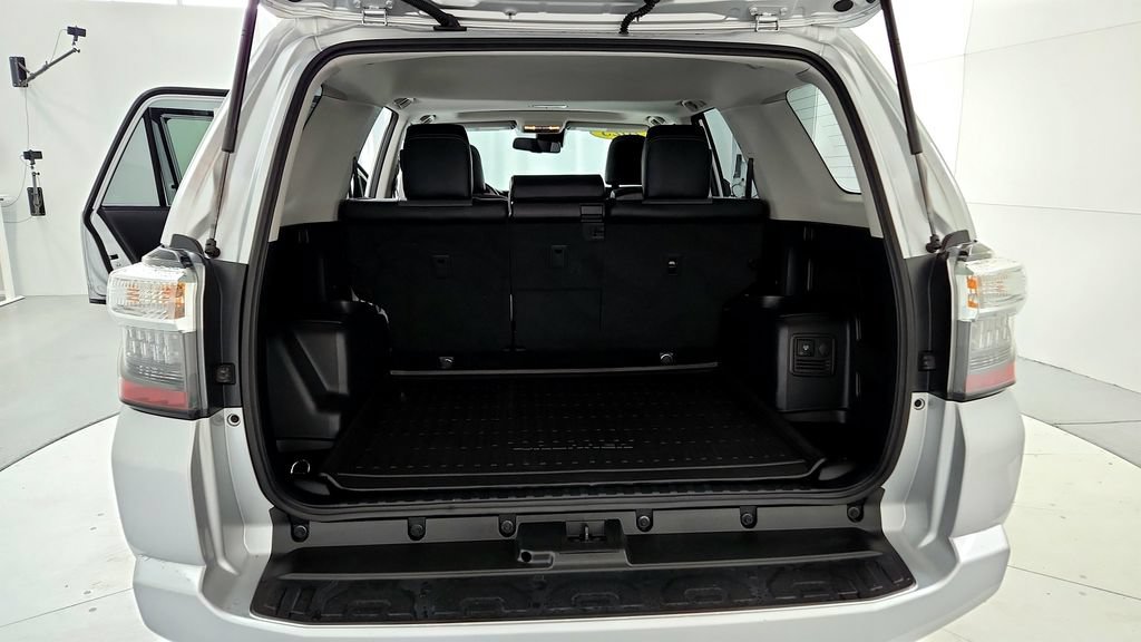 Certified 2023 Toyota 4Runner SR5 Premium w/ Moonroof Package AWD/4WD image 19