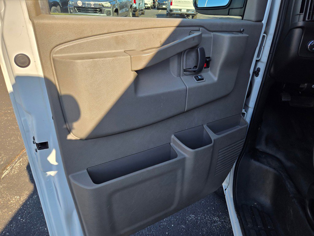 Used 2021 Chevrolet Express 2500 w/ Driver Convenience Package image 12