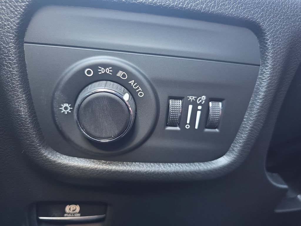 New 2026 Jeep Grand Cherokee Altitude AWD/4WD image 26
