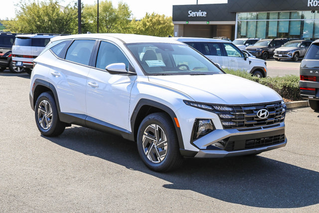 New 2026 Hyundai Tucson Limited w/ Tow & Go Package AWD/4WD image 6