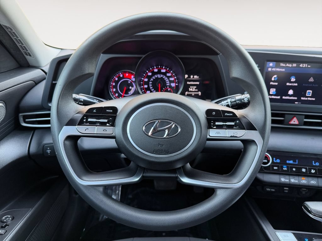 Used 2021 Hyundai Elantra SEL FWD image 23
