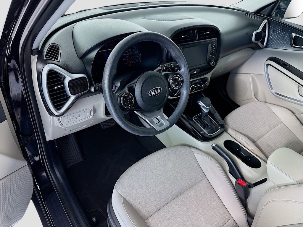 Used 2021 Kia Soul S FWD image 9