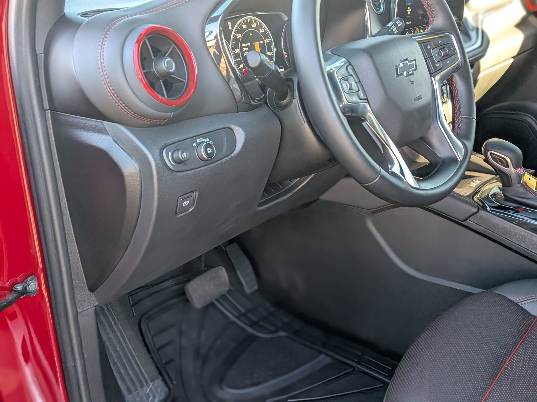 Used 2025 Chevrolet Blazer RS image 17