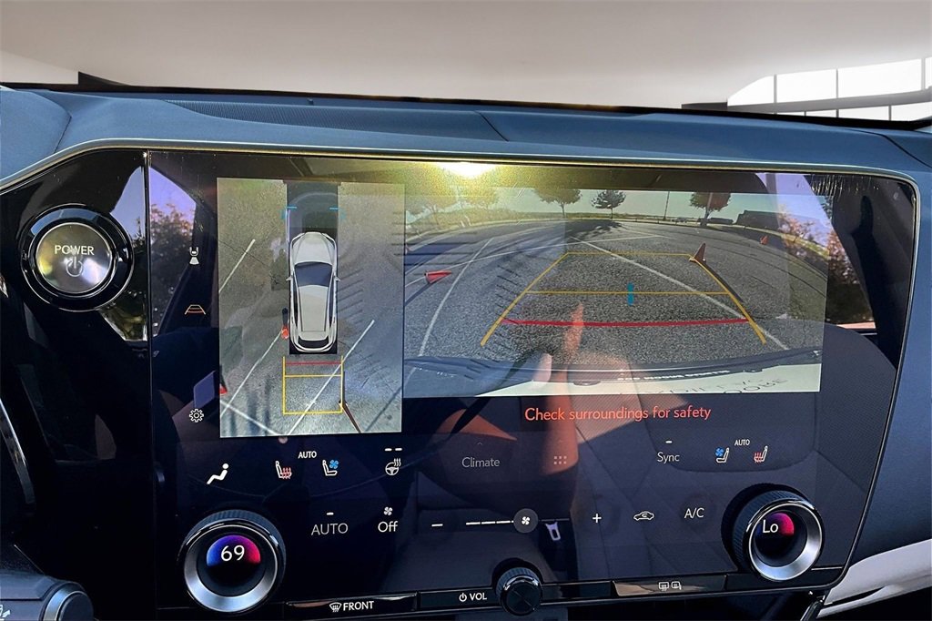 Used 2025 Lexus NX 300h AWD w/ Accessory Package (2T) image 23