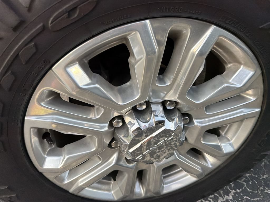 Used 2020 GMC Sierra 2500 Denali w/ Denali Ultimate Package AWD/4WD image 12