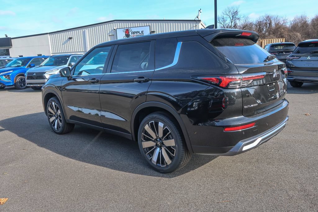 New 2026 Mitsubishi Outlander SE AWD/4WD image 13