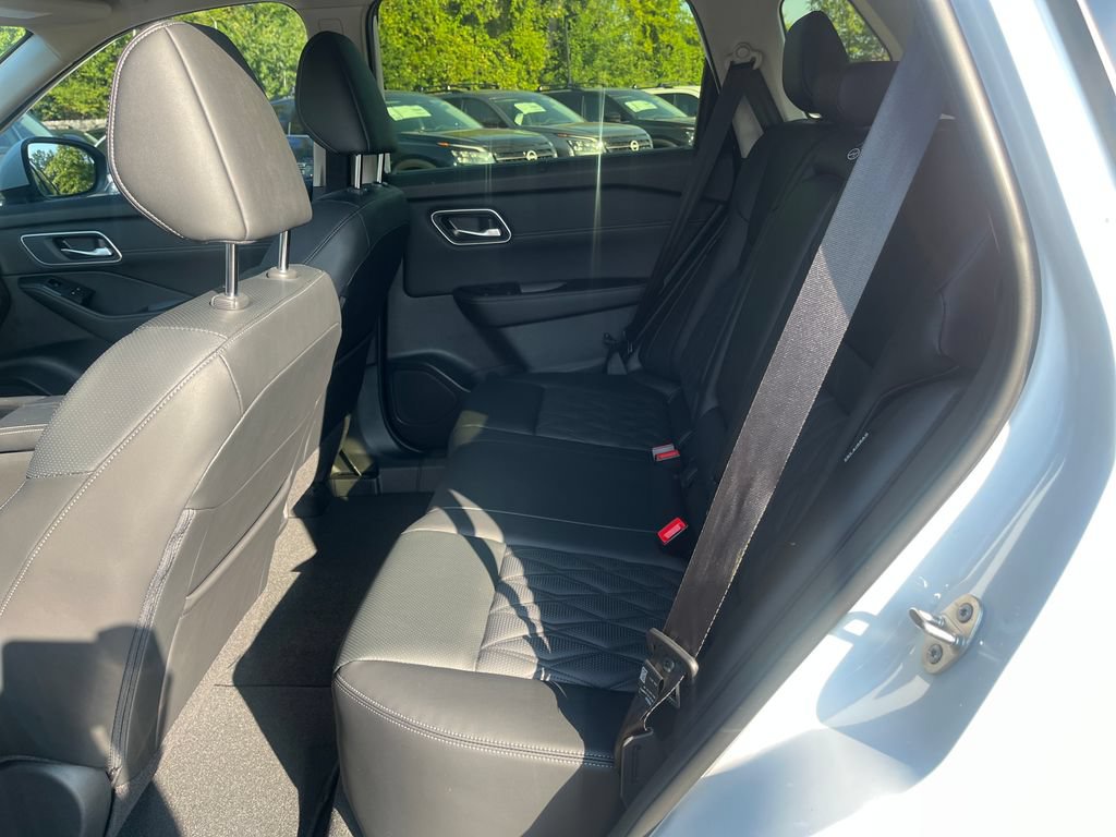 New 2026 Nissan Rogue Platinum AWD/4WD image 27