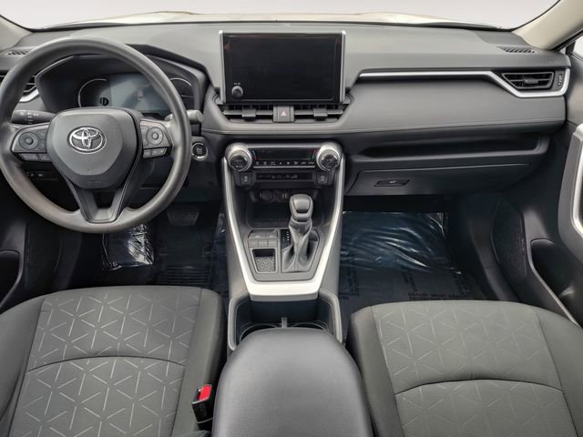 Used 2023 Toyota RAV4 XLE FWD image 10