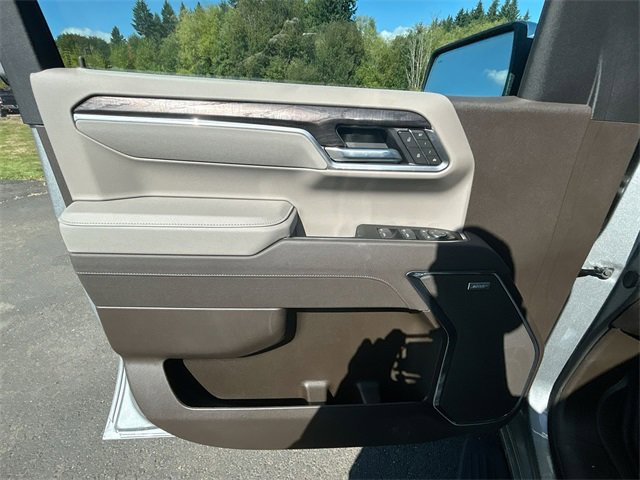 New 2025 Chevrolet Silverado 1500 LTZ image 23