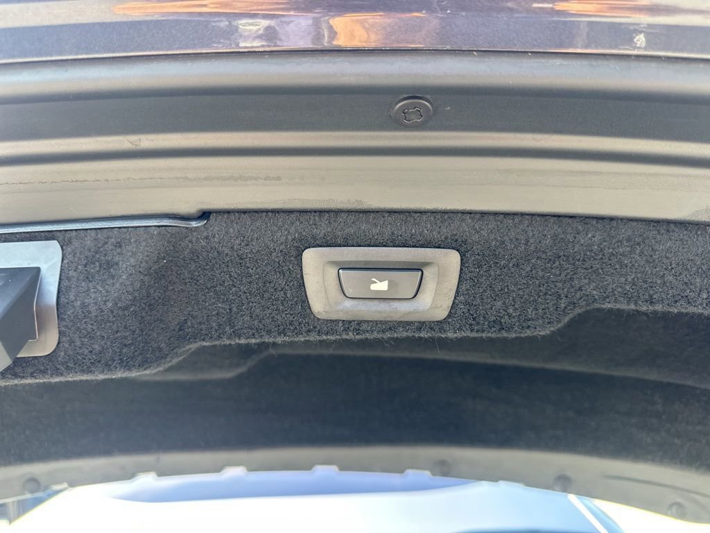 Used 2024 Lucid Air Touring image 28