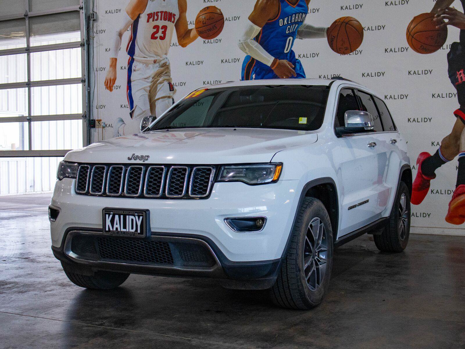 Used 2019 Jeep Grand Cherokee Limited w/ Luxury Group II RWD image 22